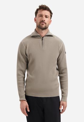 No Excess Pullover Half Zip Wing Collar Tuck