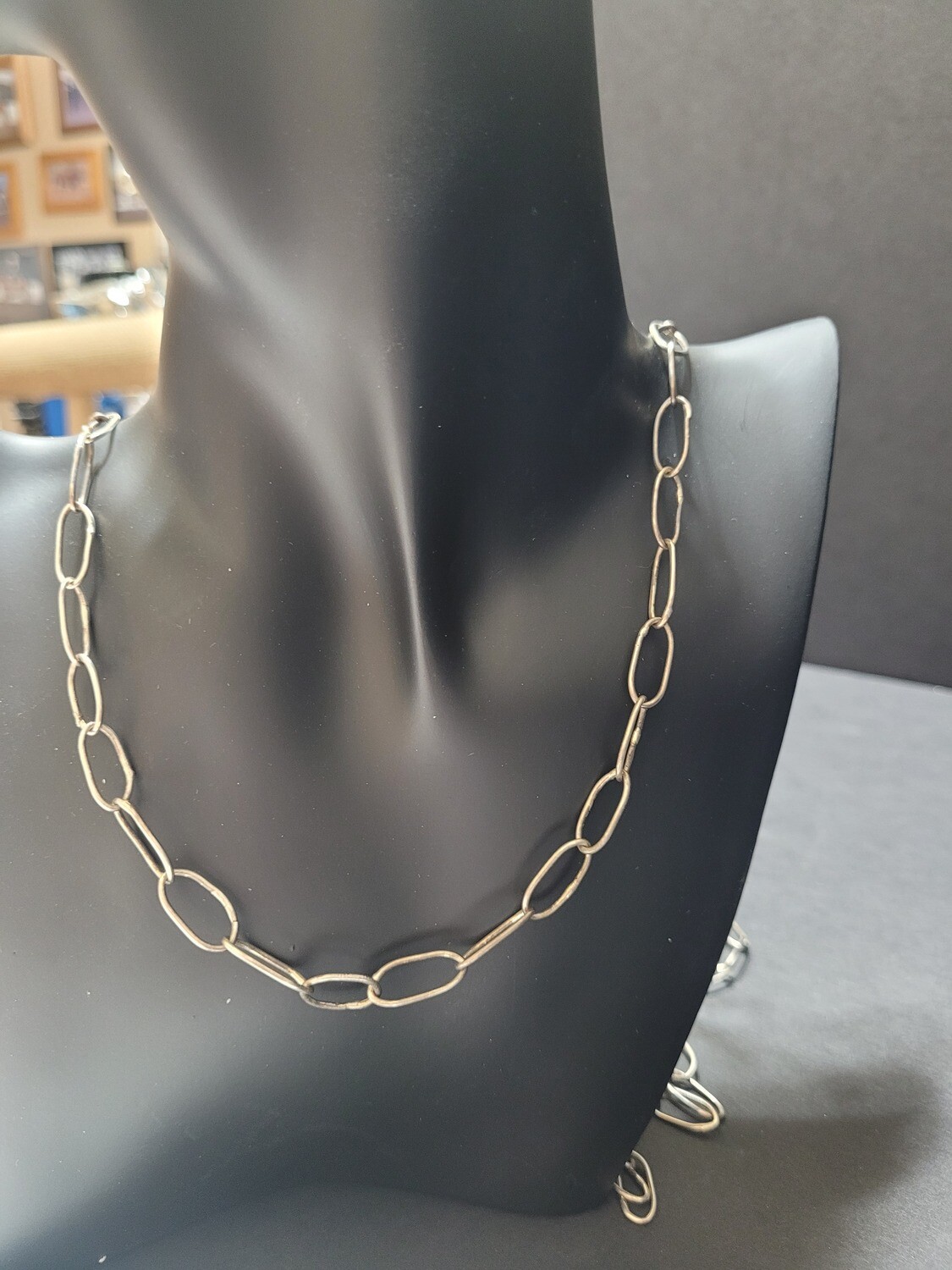 Sterling silver ocal link chain necklace