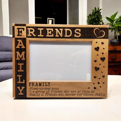 Framily Picture Frame | Friends are Family | Gift for Friend | Friendship | Family Friends | Best Friends | 4x6 Landscape Size Frame