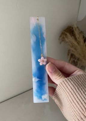 Marque page « A un clic de toi 🌸 »