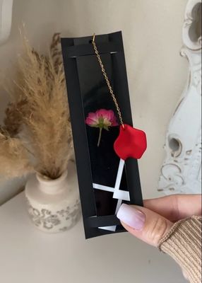 Marque page Attracted 🎞️🥀