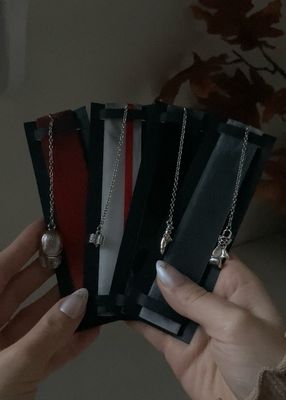 Marque page Devils night 🤍❤️🖤🩶