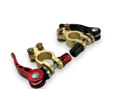 2Pc Battery Clamps
