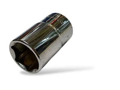 11/16” Socket 1/2"Dr