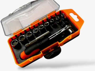 23 Pc Precision Screwdriver and Socket Set