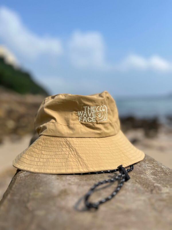 The Wave Face Essential Bucket Hat (Unisex)