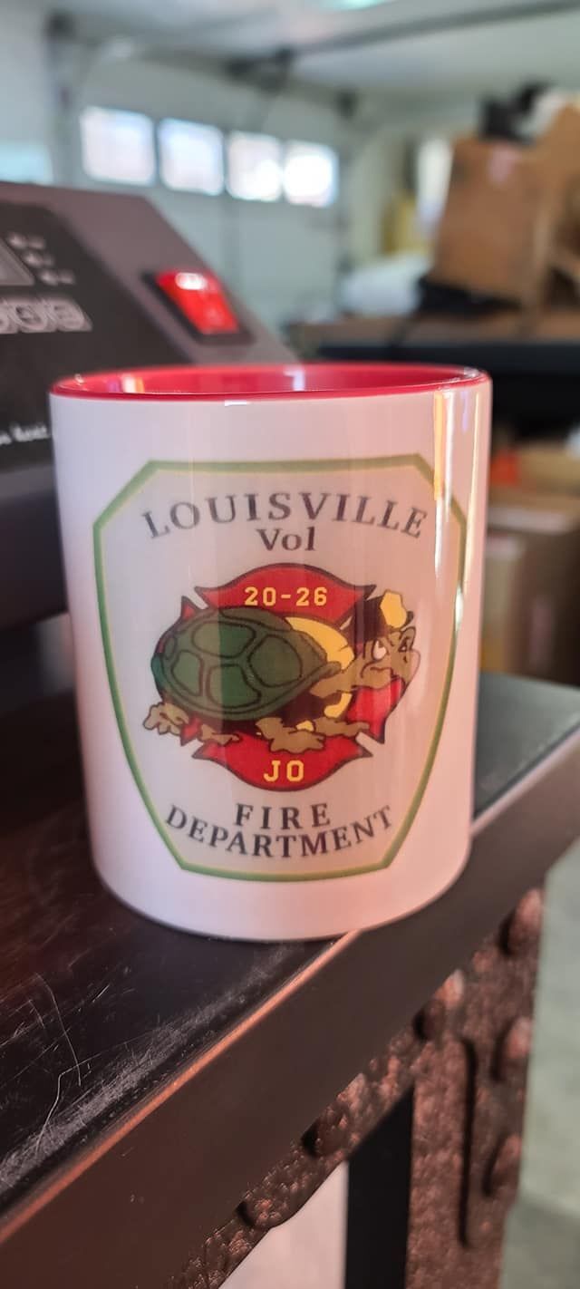 11 0Z COFFEE MUGS WITH COLORED RIM AND HANDLE