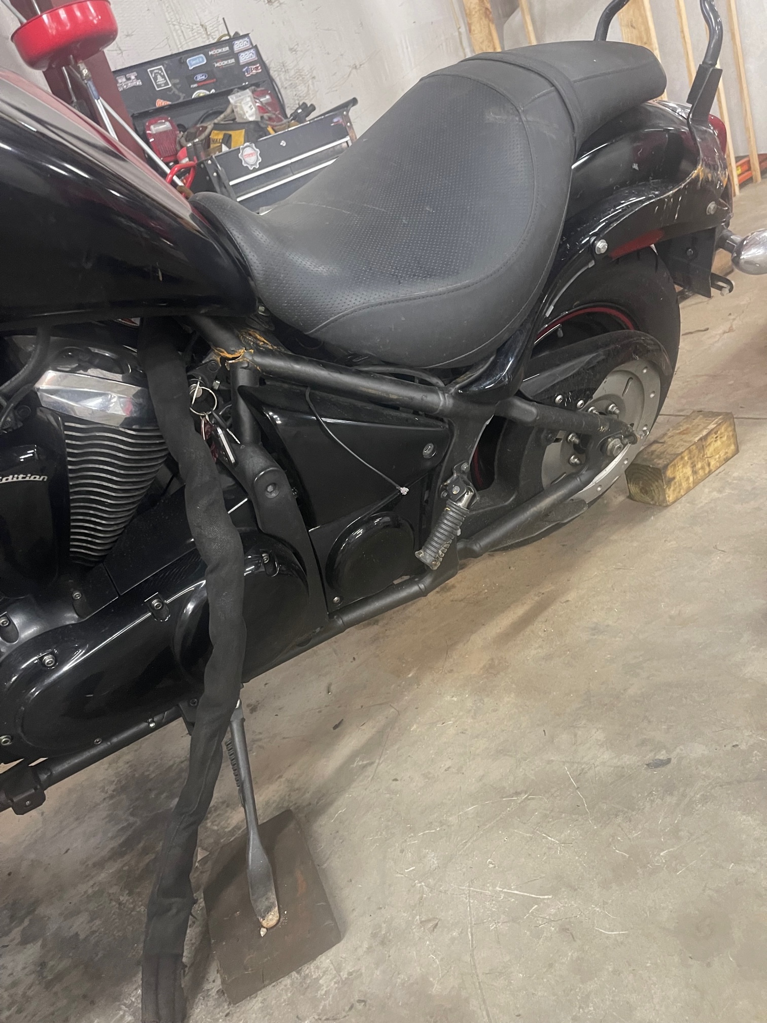 2011 Kawasaki Vulcan VN900C Parts Bike