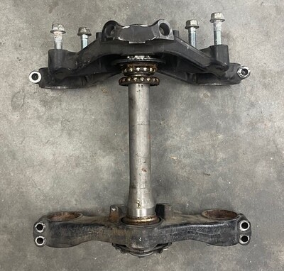 Triple Tree  2001 Honda Goldwing GL1800A Triple Tree  2001 Honda Goldwing GL1800A