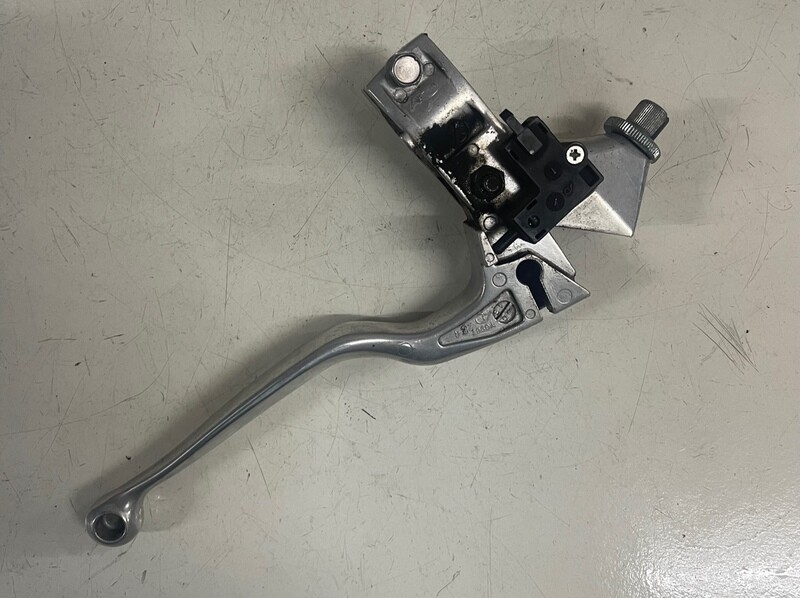 Clutch Lever-2006 Yamaha XVS1100A V-Star