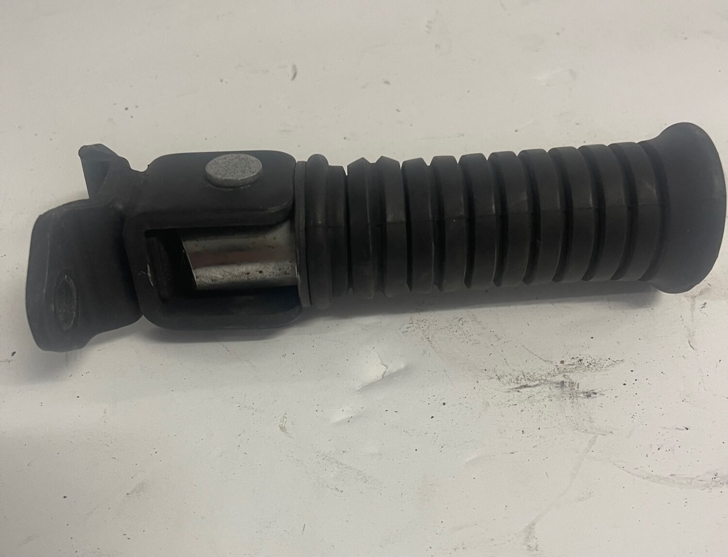 Right Side Passenger Foot Peg-2011 Kawasaki Vulcan VN900C