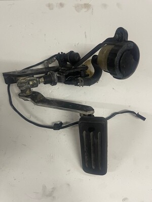 Rear Brake Pedal Master Cylinder-2000 Yamaha XV1600 Road Star