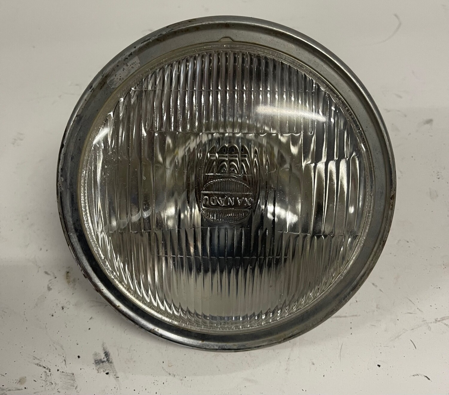 Headlight-Triumph Speedmaster