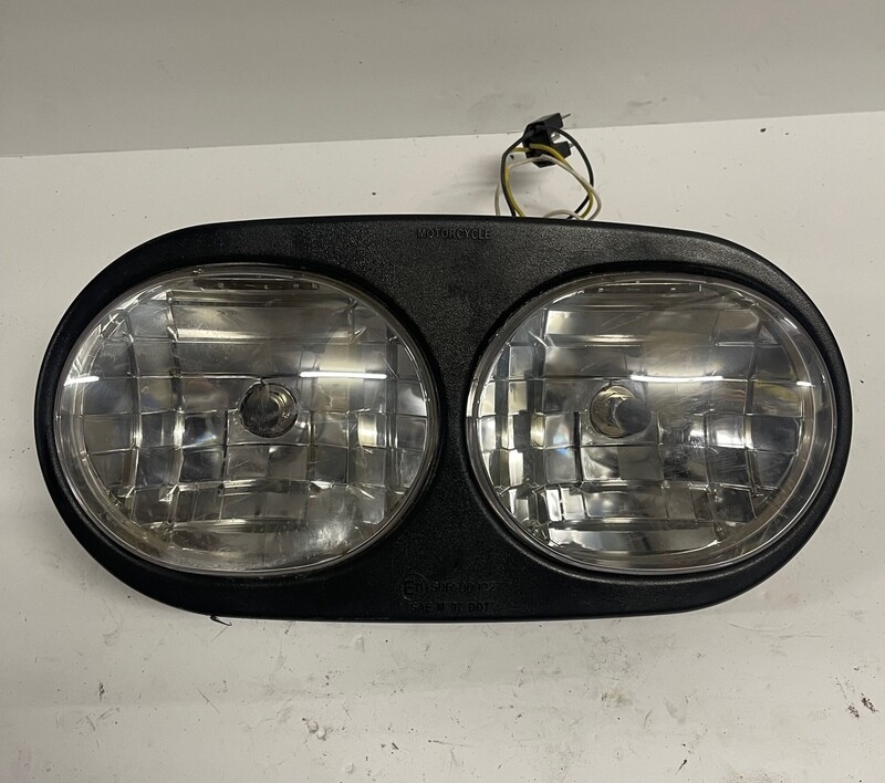 Headlights-2001 Harley-Davidson FLTR Road Glide