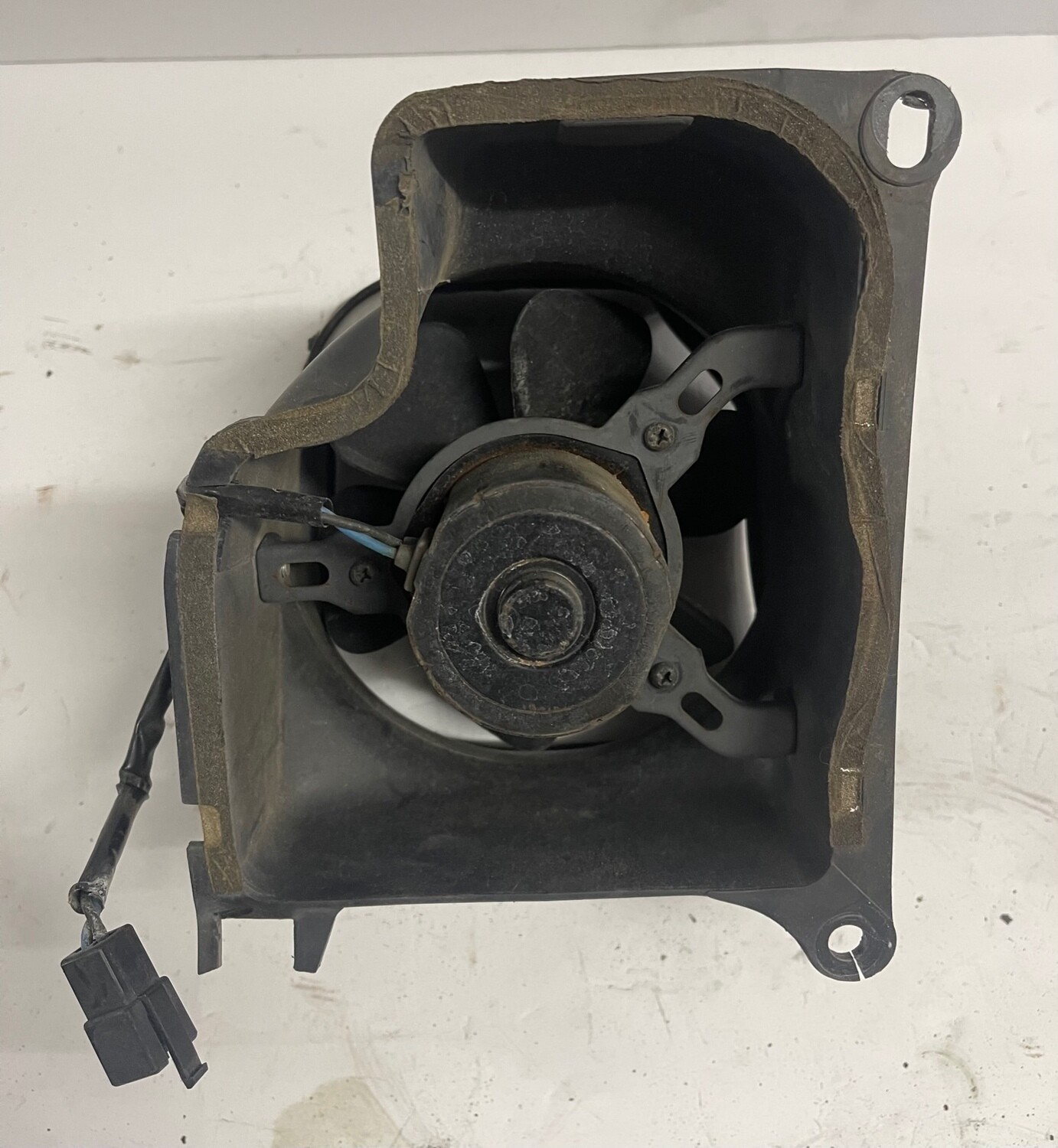 Right Radiator Fan-1995 Honda Goldwing GL1500