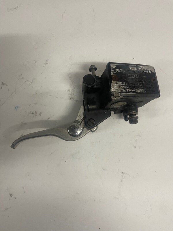 Front Brake Master Cylinder- 2003 Honda CBR600RR