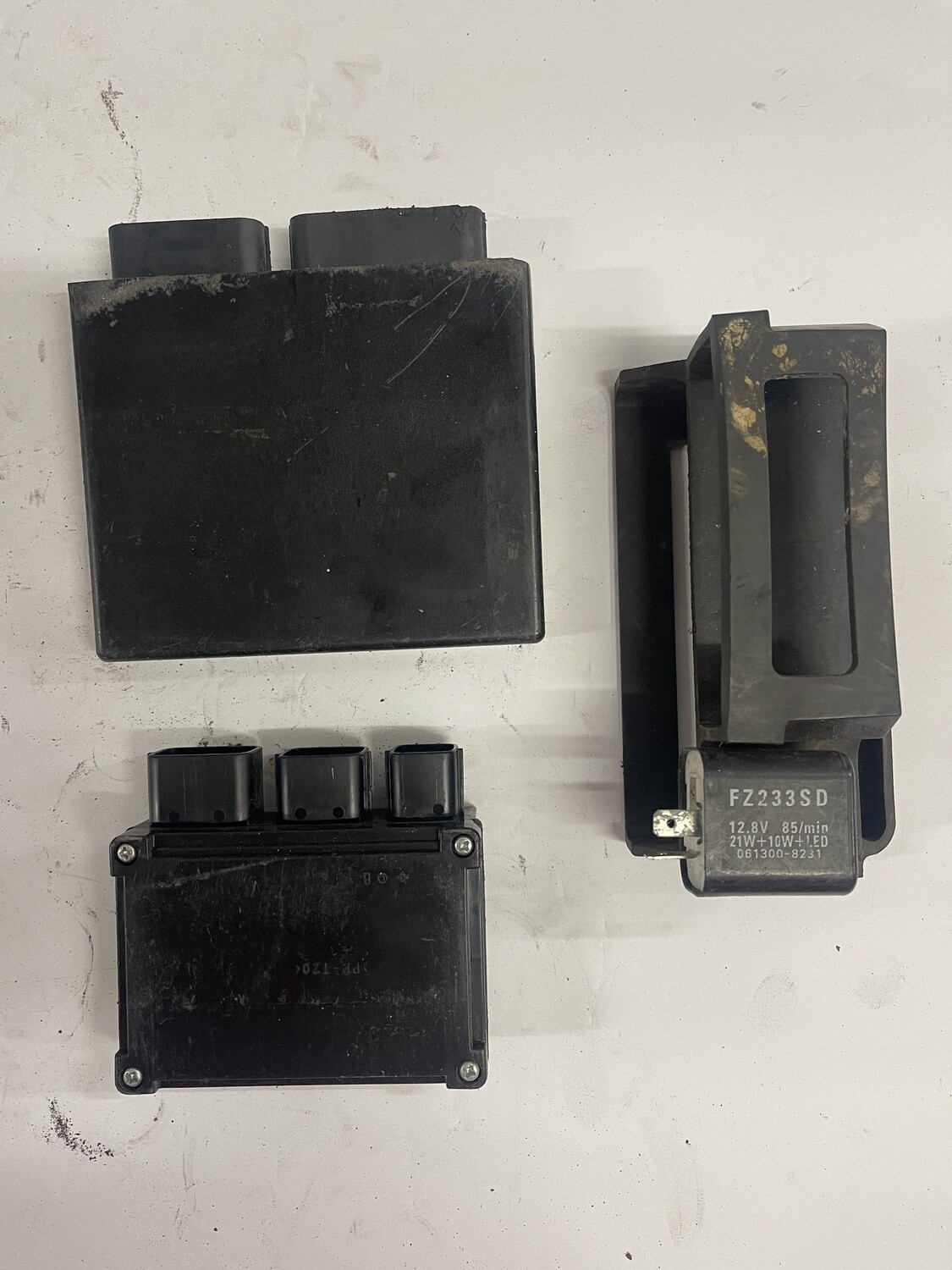 ECU/Relay/Fuse Box -2011 Kawasaki Ninja ZX600