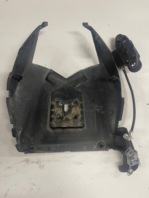 Tail Light Trim w/ Seat Lock (no key)-2011 Kawasaki Ninja ZX600