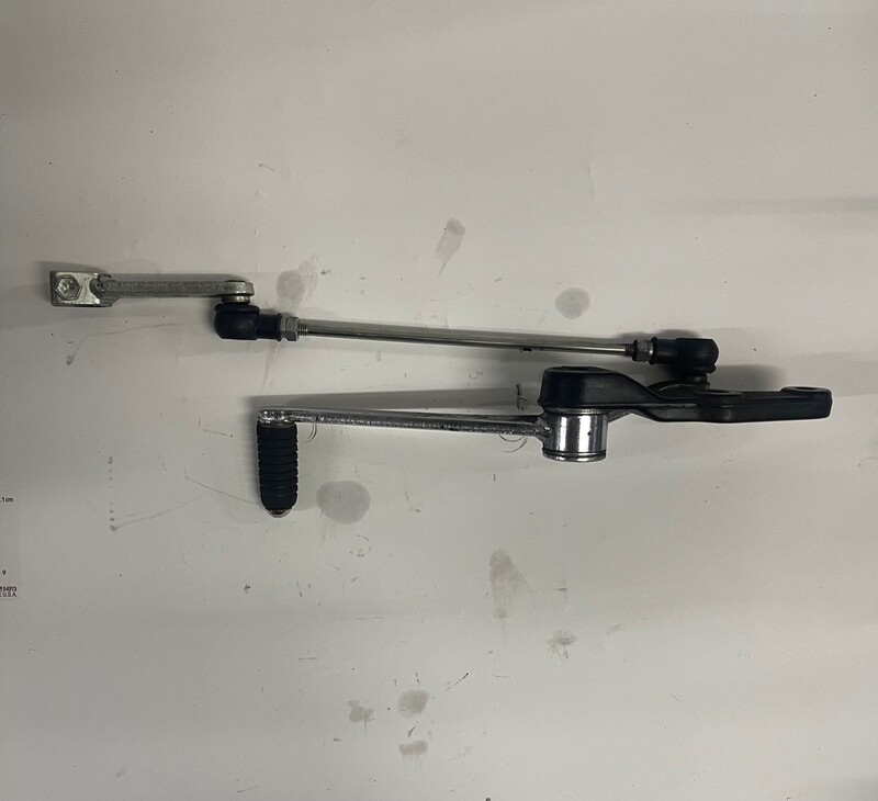 Gear Shift Pedal and Linkage- 2012 Suzuki GSX650