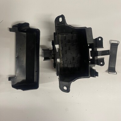 Batter Box and Strap- 2012 Suzuki GSX650