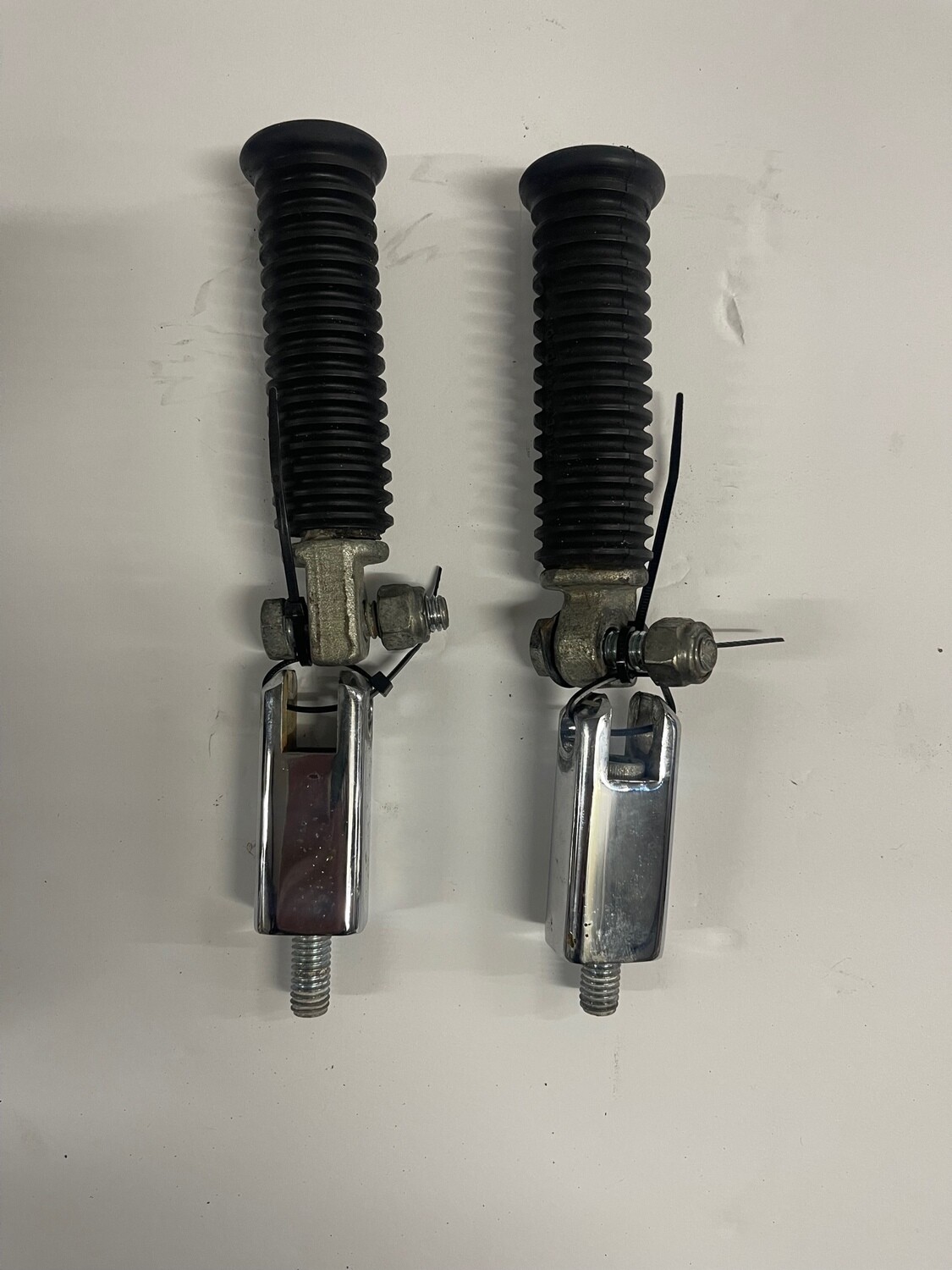 Passenger Pegs-1996 Harley-Davidson Sportster XL883-Only 2578 Miles !