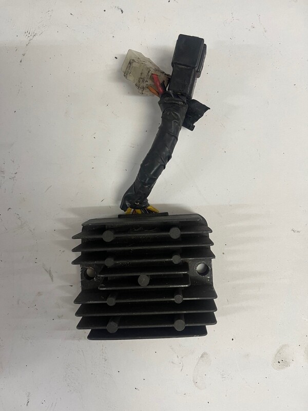 Voltage Regulator Rectifier-1995 Suzuki LS650 Savage