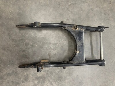 Swingarm-1995 Suzuki LS650 Savage