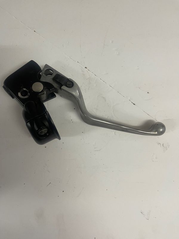 Clutch Lever & Perch #45015-96/38608-97
-1997 Harley-Davidson Ultra Classic Electra Glide