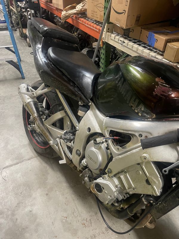 2000 Yamaha YZFR6-Parting Out