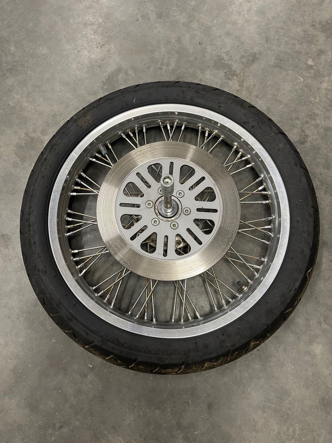 Front Rim 100/90  17-2005 Suzuki Intruder 800