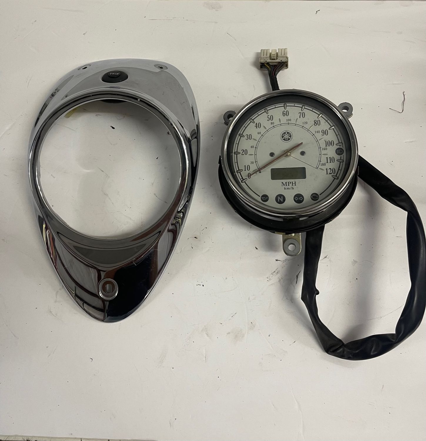 Speedometer with Trim-2006 Yamaha XVS1100A V-Star  34K Miles