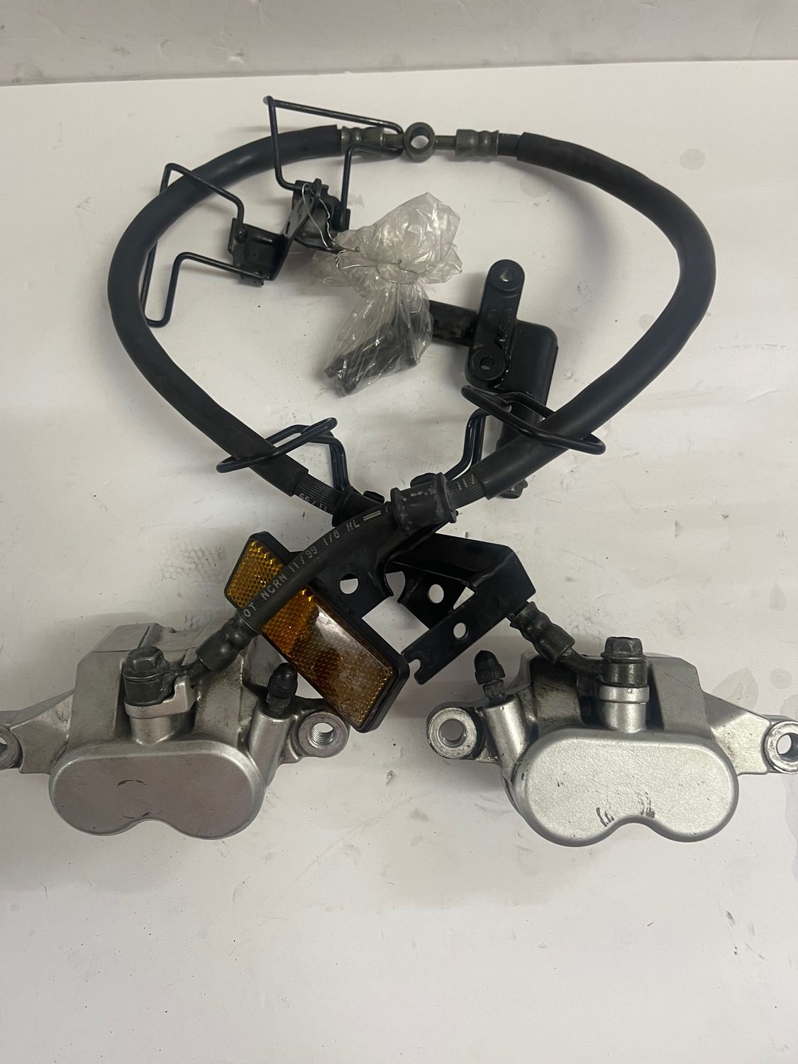 Front Brake Calipers w/ Line and Brackets-2000 Yamaha Road Star XV1600