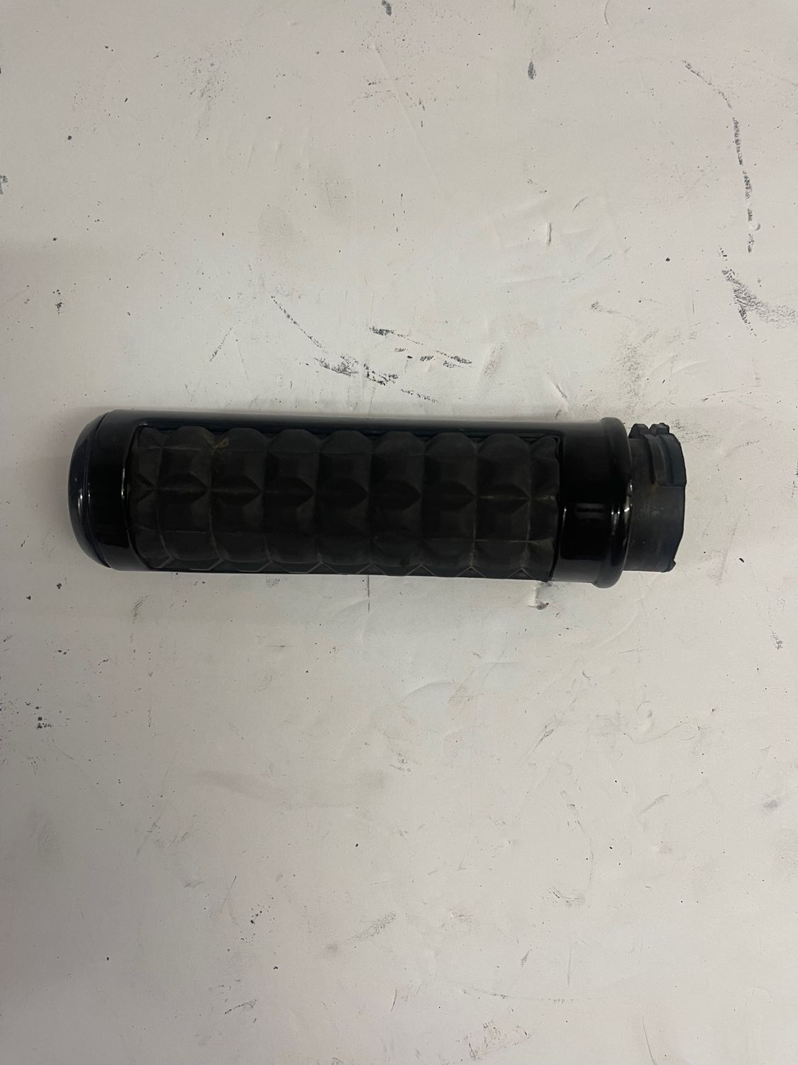 Throttle Grip -Pulled from a 2005 Harley-Davidson FXDWG Dyna Wide Glide