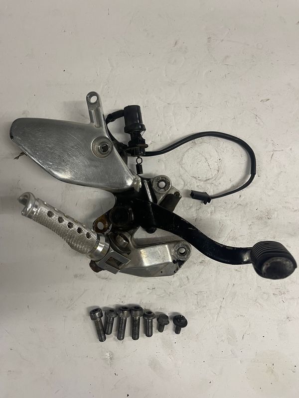 Rear Brake Pedal Foot Peg Bracket-2003 Yamaha Thundercat YZF600R
