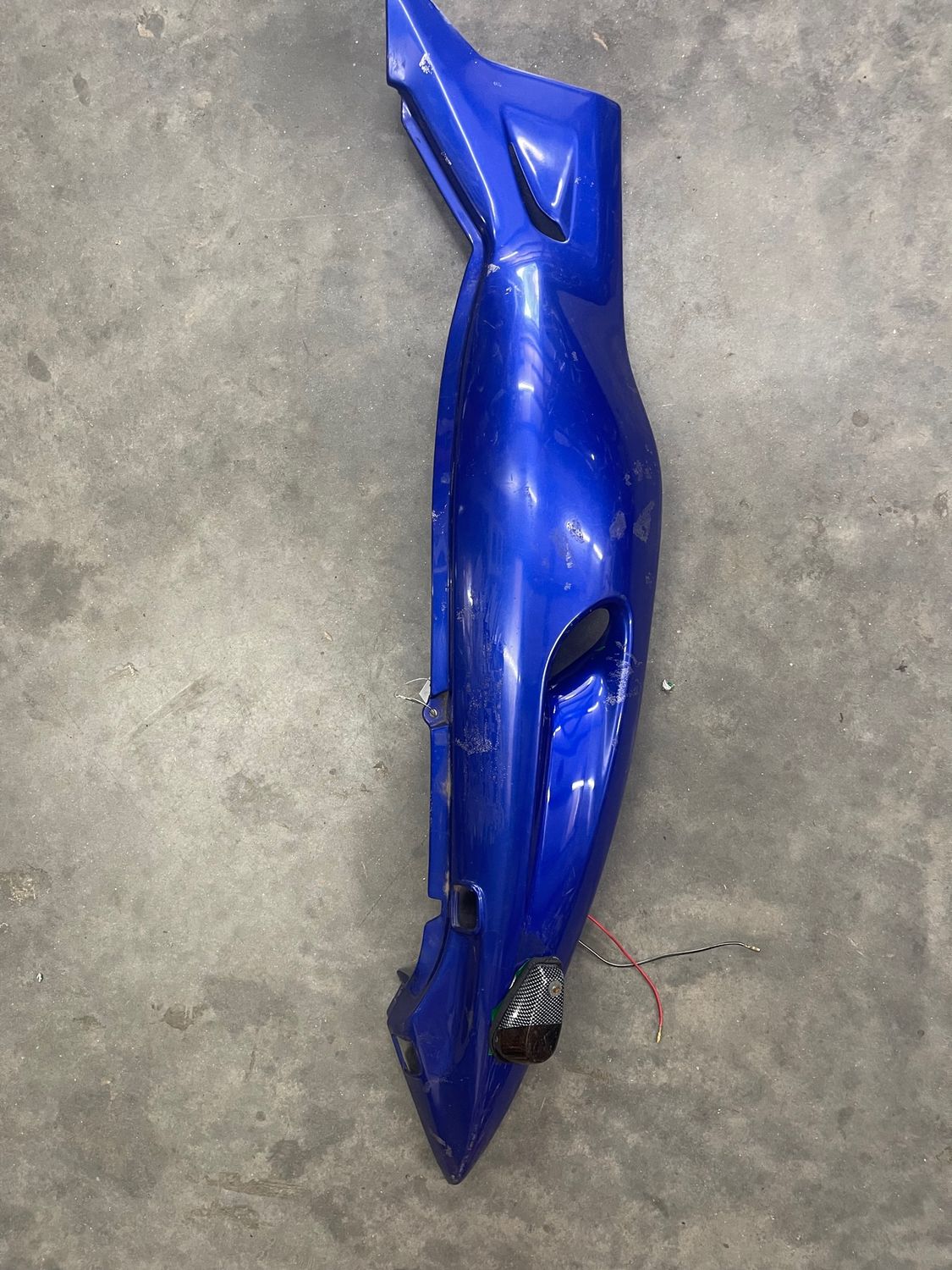 Right Tail Fairing 4TV-21721-00-Fits 2001-2006--2003 Yamaha Thundercat YZF600R