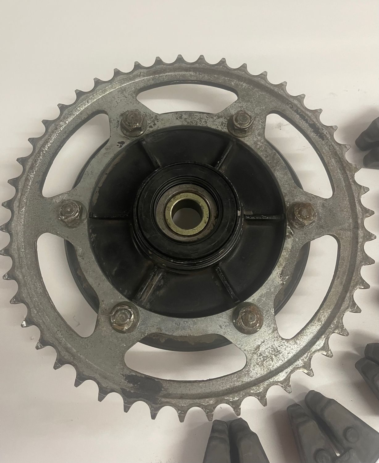 Rear Drive Sprocket Hub/Rubbers-2003 Yamaha Thundercat YZF600R