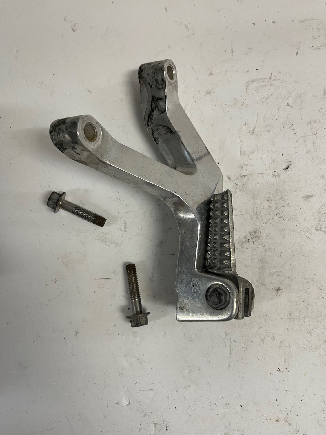Left Passenger Peg Mount (Peg is broken)-2003 Yamaha Thundercat YZF600R