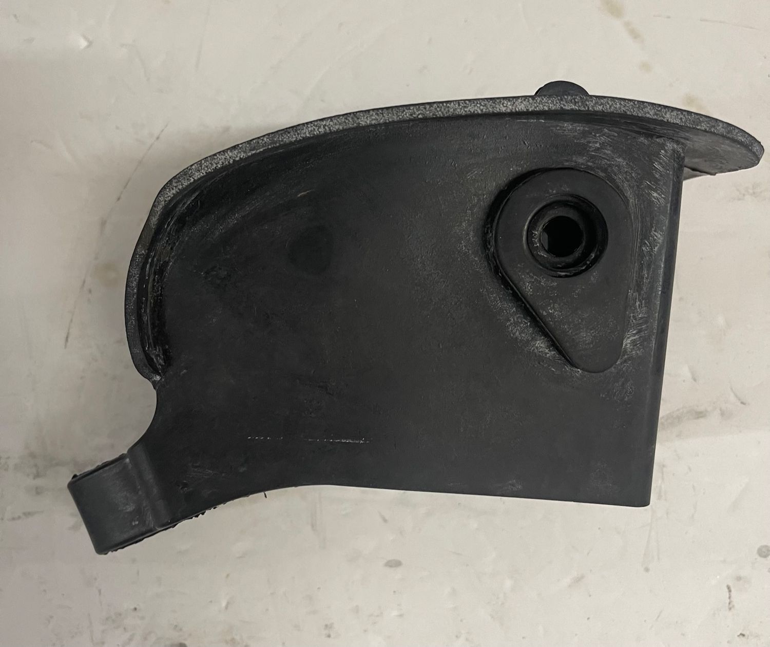 Fuel Tank Rubber Dampener 11529-Pulled from a 2005 Harley-Davidson FXSTI Softail Standard