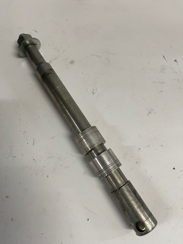 Front Axle Bolt-2008 Harley-Davidson FLHP Road King Police Edition