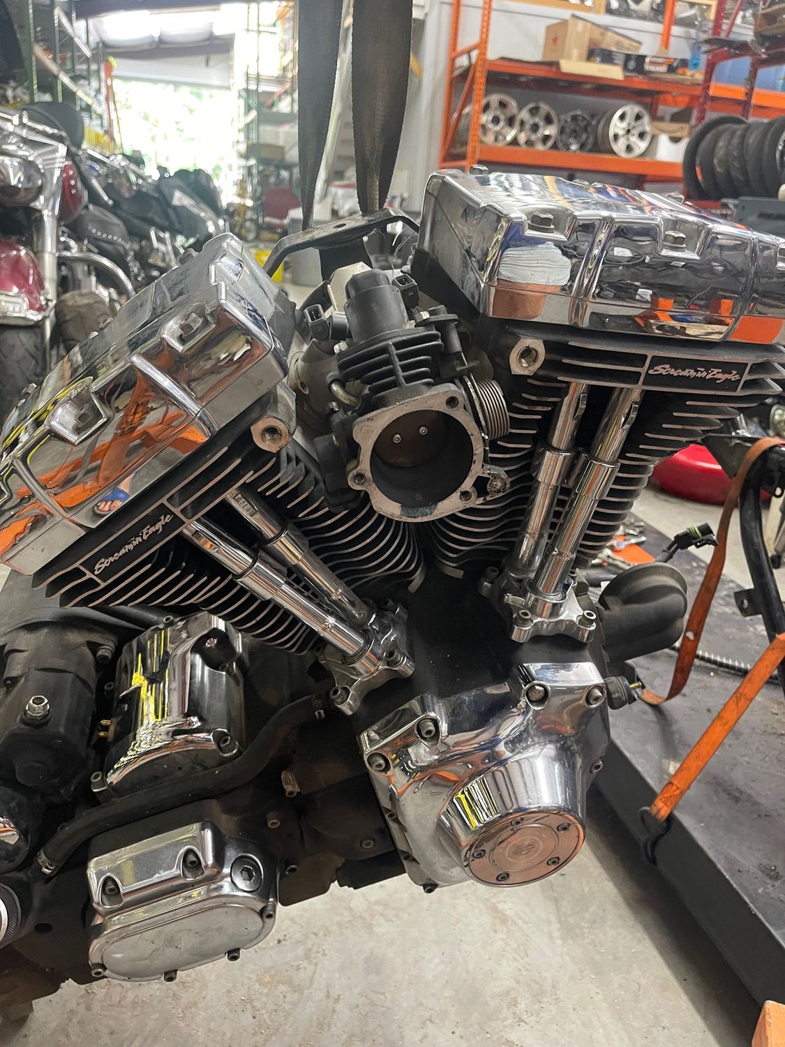 Complete Engine Motor and Transmission-Screamin Eagle-Note-Throttle Body Not Included. 103 cu in w/ 5 Speed Trans-2005 Harley-Davidson Road King Custom FLHRSI