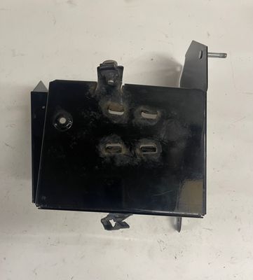 Battery Box/ Holder-2005 Harley-Davidson Road King Custom FLHRSI-Parting Out
