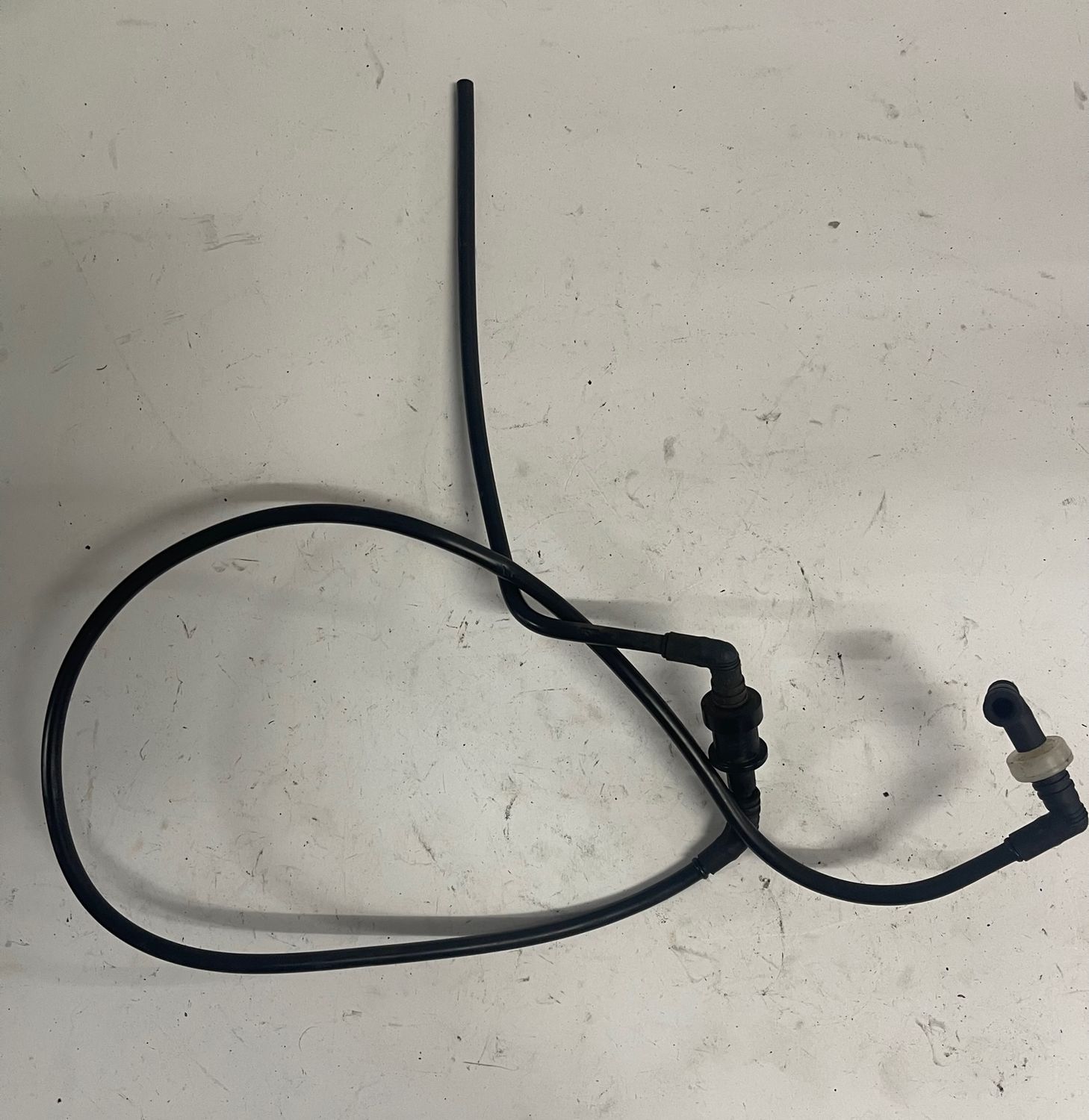 Fuel Tank Vent Line Hose-2005 Harley-Davidson Road King Custom FLHRSI-Parting Out