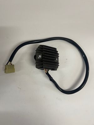 Voltage Regulator Rectifier--2004 Yamaha XVS650 Base Voltage Regulator Rectifier--2004 Yamaha XVS650 Base