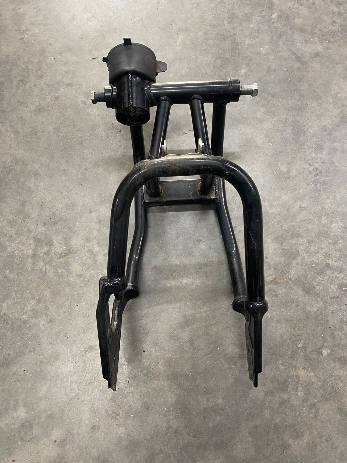 Swingarm--2004 Yamaha XVS650 Base