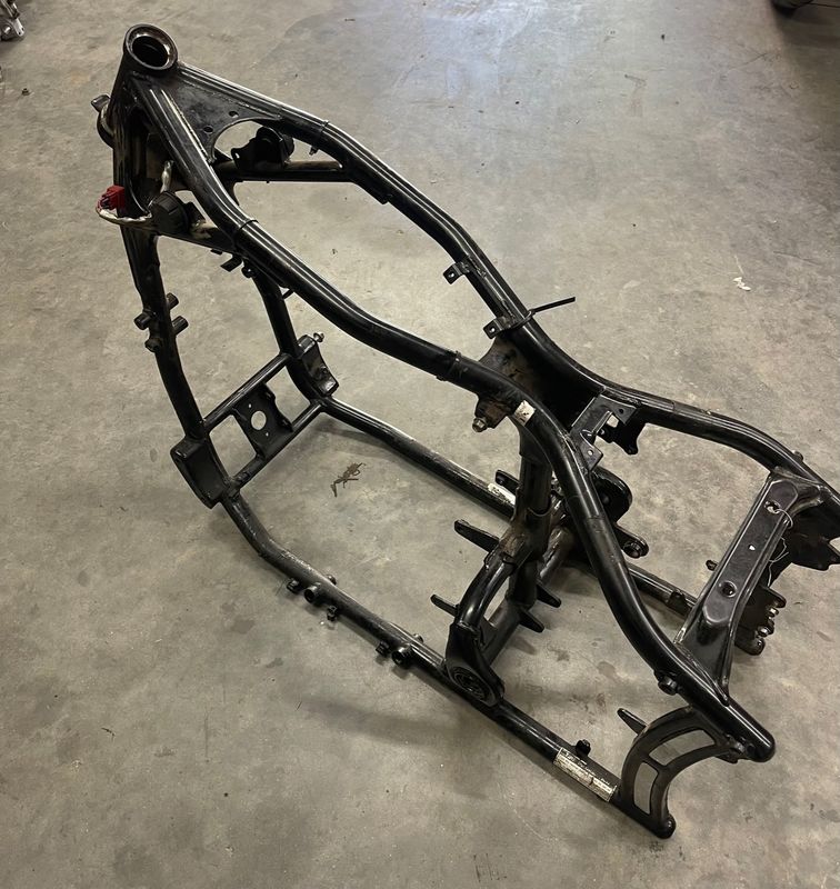 Frame--2004 Yamaha XVS650 Base