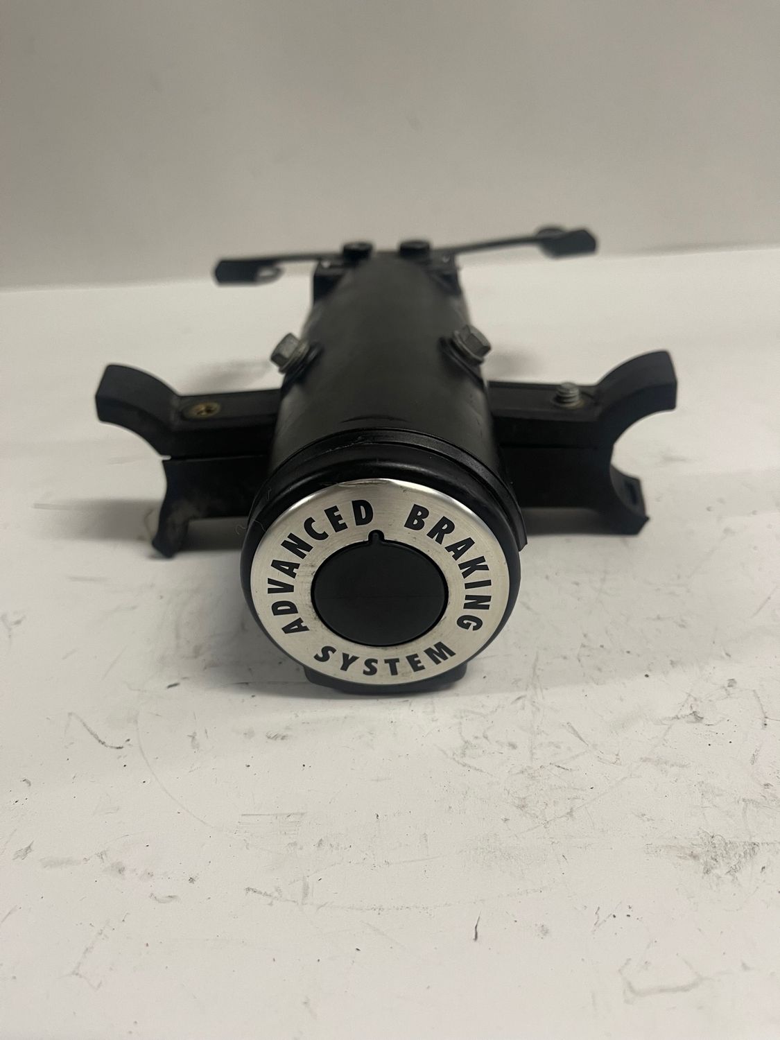 Front ABS Hydraulic Pump Module 41100037--2016 Harley-Davidson Heritage Softail Classic FLSTC