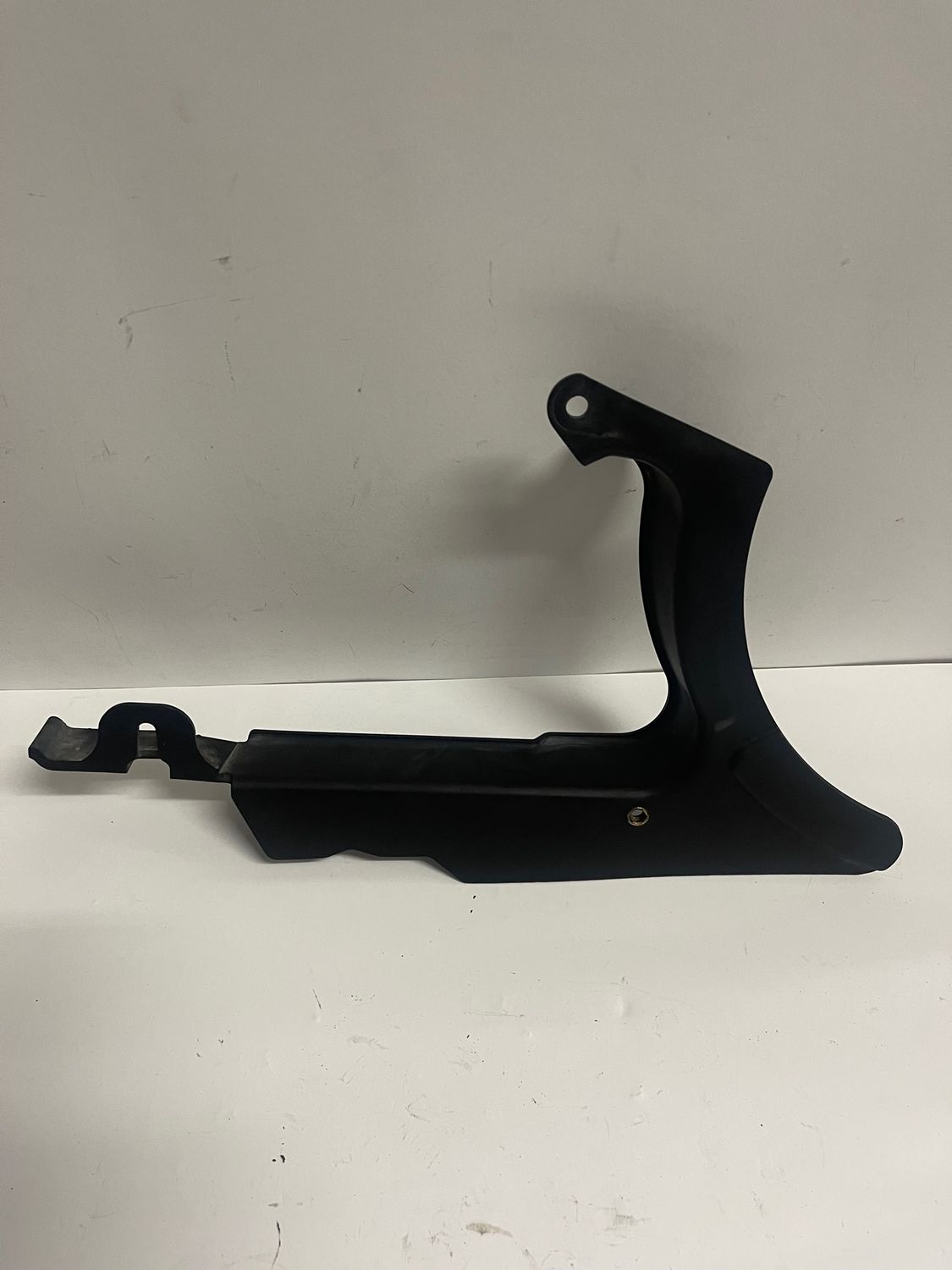 Lower Chain Guard 60362-07A--2016 Harley-Davidson Heritage Softail Classic FLSTC