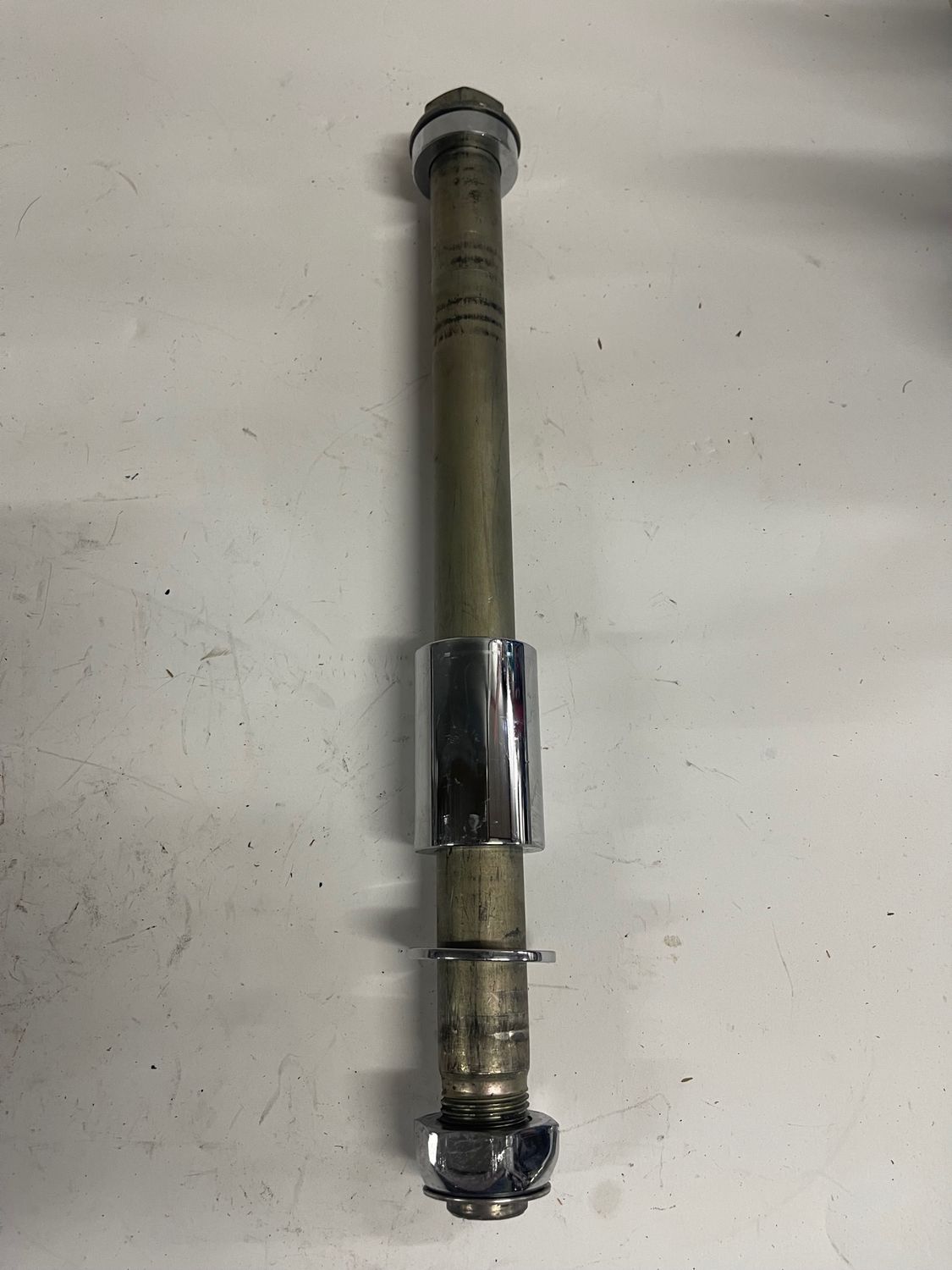 Rear Axle Bolt--2016 Harley-Davidson Heritage Softail Classic FLSTC
