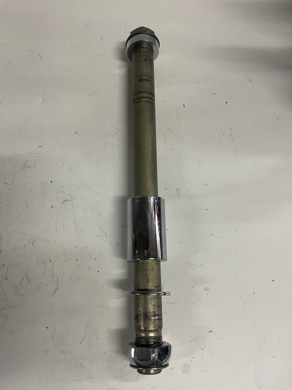 Rear Axle Bolt--2016 Harley-Davidson Heritage Softail Classic FLSTC