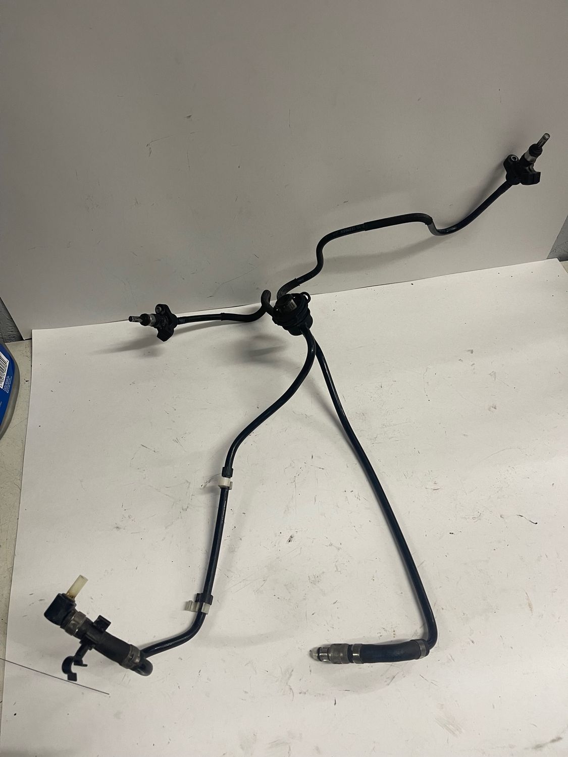 Fuel Distributor Pressure Regulator Rail w/ Injectors--2011 BMW R1200 RT